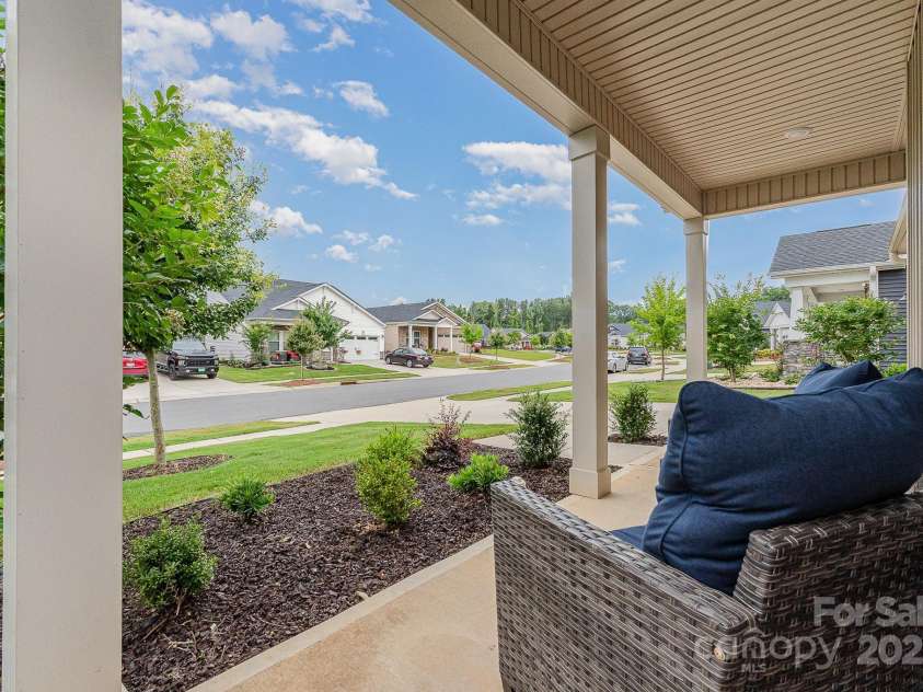 9274 Dunwich Drive, Gastonia, NC 28056.  MLS# CAR4268308, YatesRealty ID 31199. 