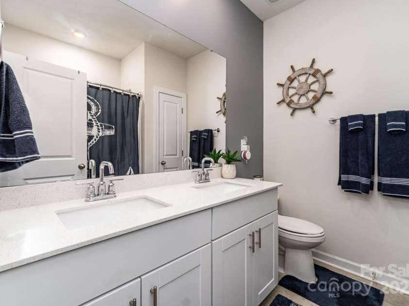 9274 Dunwich Drive, Gastonia, NC 28056.  MLS# CAR4268308, YatesRealty ID 31199. 