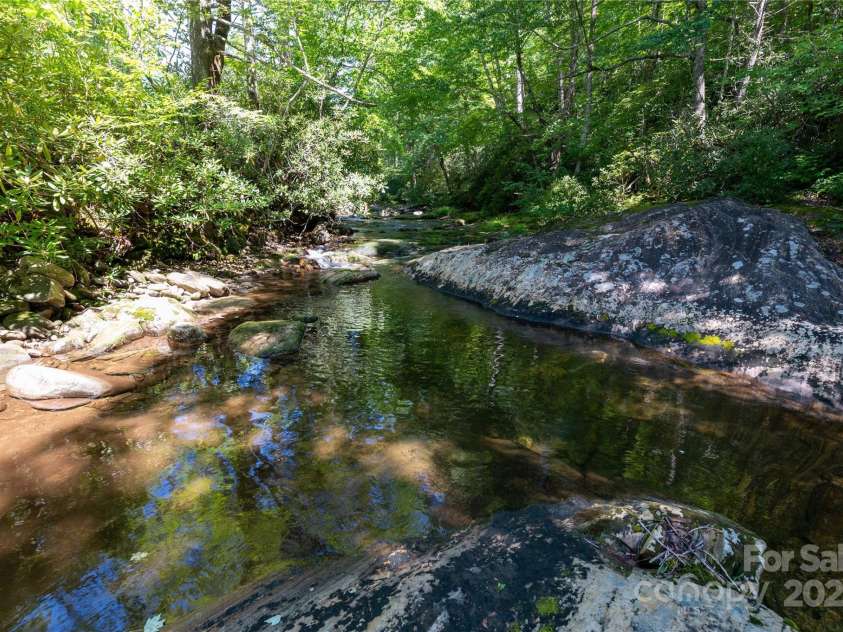 1220 Rock Creek Road, Burnsville, NC 28714.  MLS# CAR4173140, YatesRealty ID 312. 