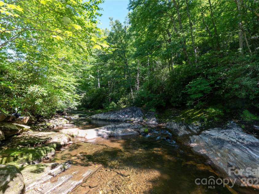 1220 Rock Creek Road, Burnsville, NC 28714.  MLS# CAR4173140, YatesRealty ID 312. 