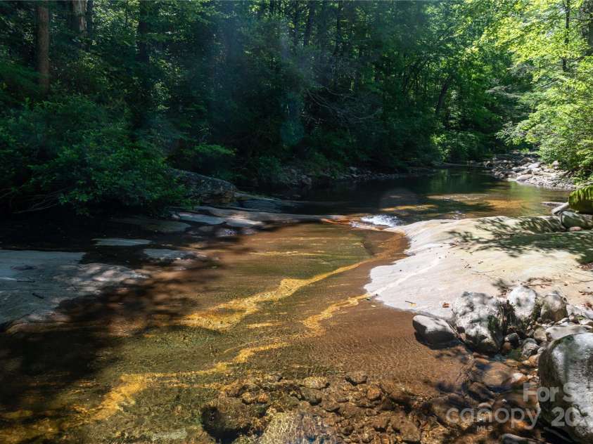 1220 Rock Creek Road, Burnsville, NC 28714.  MLS# CAR4173140, YatesRealty ID 312. 