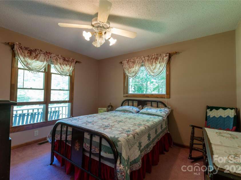 1220 Rock Creek Road, Burnsville, NC 28714.  MLS# CAR4173140, YatesRealty ID 312. 