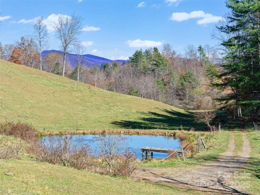 321 Lyle Lane, Green Mountain, NC 28740.  MLS# CAR4320356, YatesRealty ID 312. 