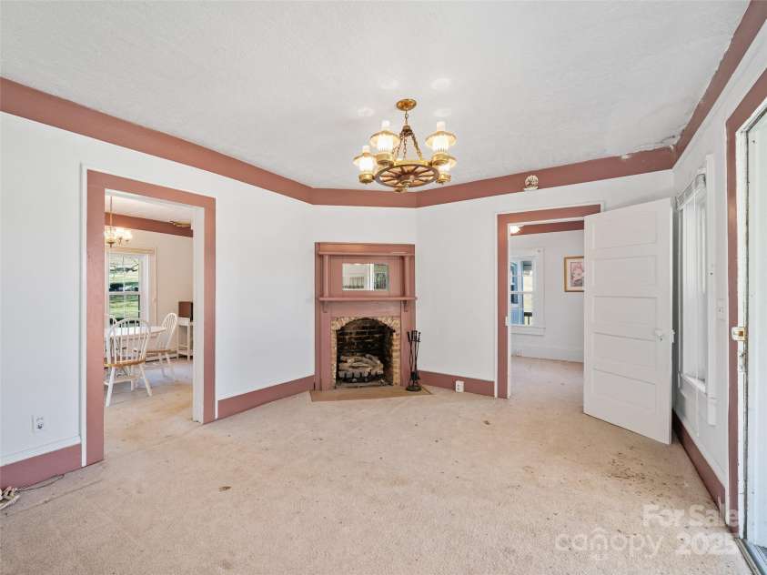 321 Lyle Lane, Green Mountain, NC 28740.  MLS# CAR4320356, YatesRealty ID 312. 