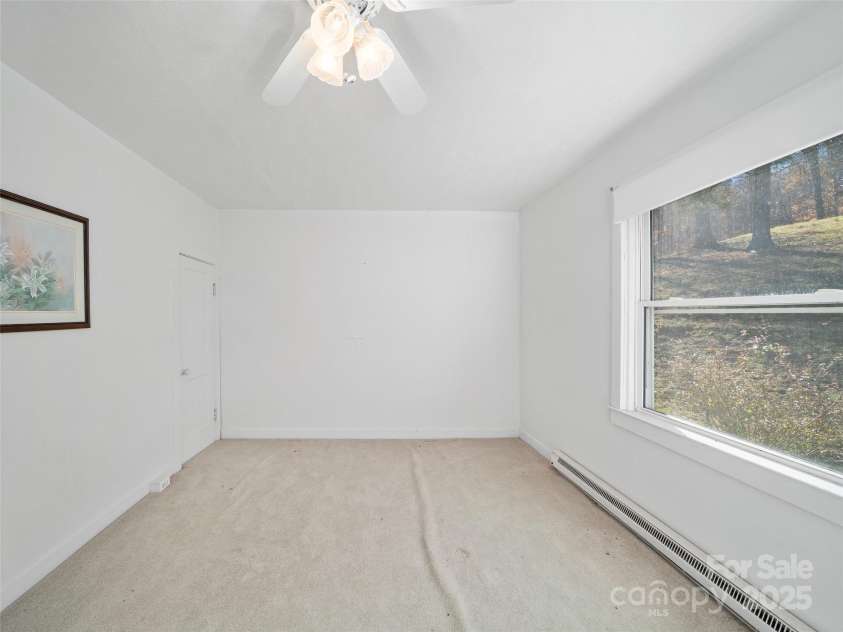 321 Lyle Lane, Green Mountain, NC 28740.  MLS# CAR4320356, YatesRealty ID 312. 