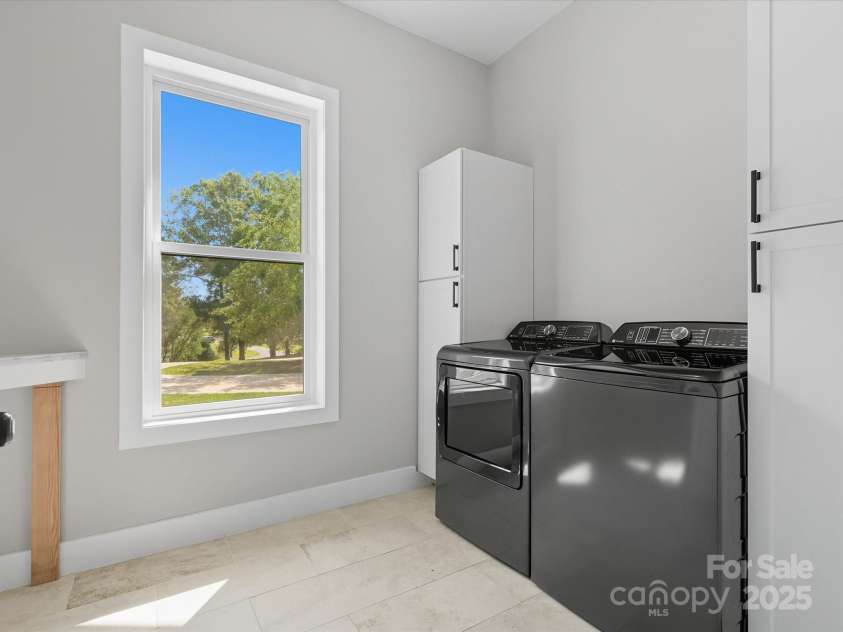 1070 Saddle Back Lane, Mooresville, NC 28115.  MLS# CAR4298516, YatesRealty ID 3120. 