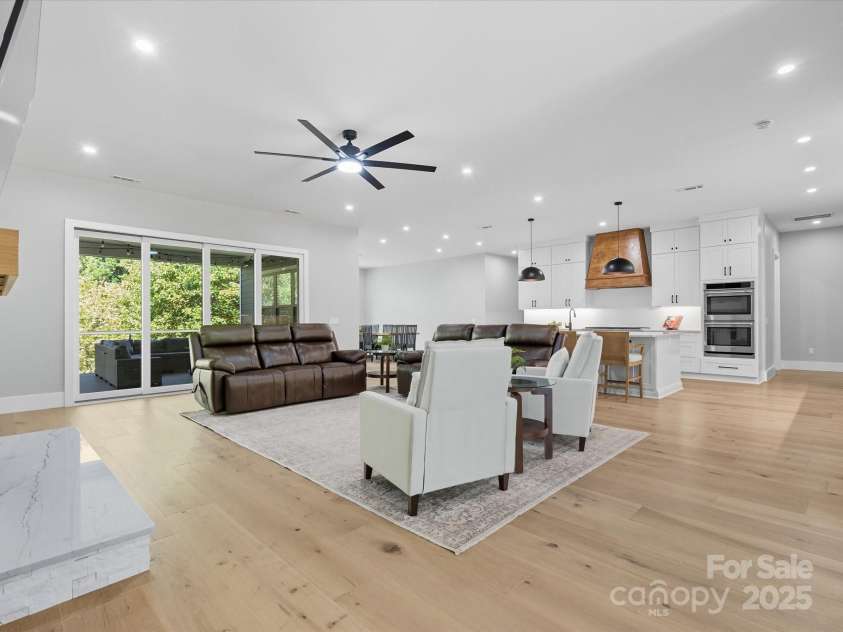 1070 Saddle Back Lane, Mooresville, NC 28115.  MLS# CAR4298516, YatesRealty ID 3120. 