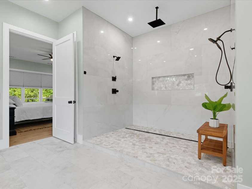 1070 Saddle Back Lane, Mooresville, NC 28115.  MLS# CAR4298516, YatesRealty ID 3120. 