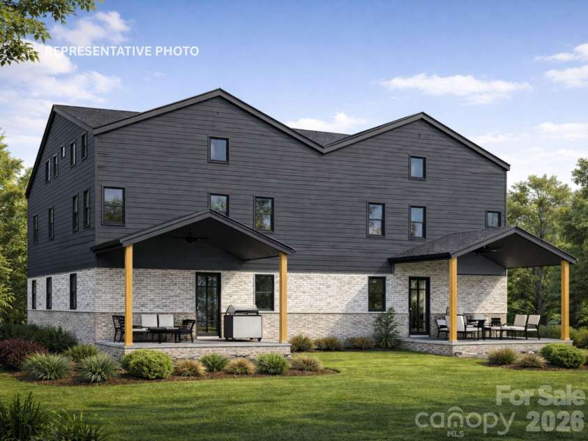 1410 West Boulevard, Charlotte, NC 28208.  MLS# CAR4387441, YatesRealty ID 31200. Rear