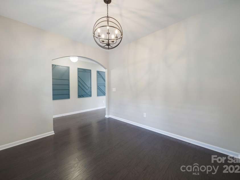 17237 Rider Wood Lane, Charlotte, NC 28278.  MLS# CAR4285511, YatesRealty ID 31201. 