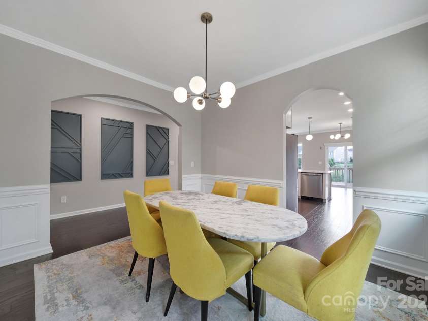 17237 Rider Wood Lane, Charlotte, NC 28278.  MLS# CAR4285511, YatesRealty ID 31201. 