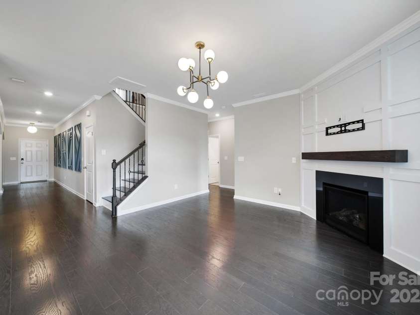 17237 Rider Wood Lane, Charlotte, NC 28278.  MLS# CAR4285511, YatesRealty ID 31201. 