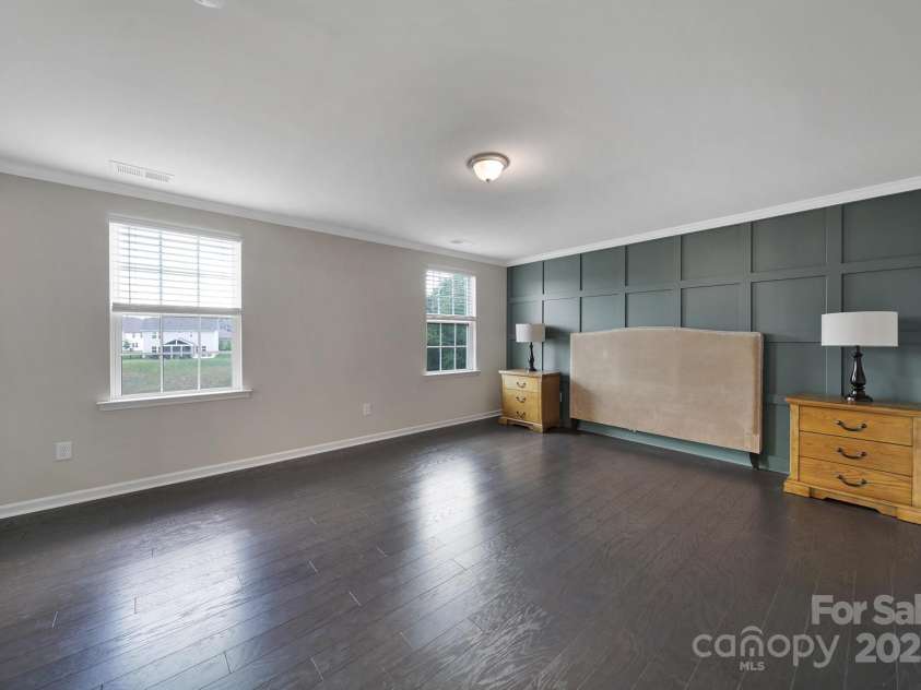 17237 Rider Wood Lane, Charlotte, NC 28278.  MLS# CAR4285511, YatesRealty ID 31201. 