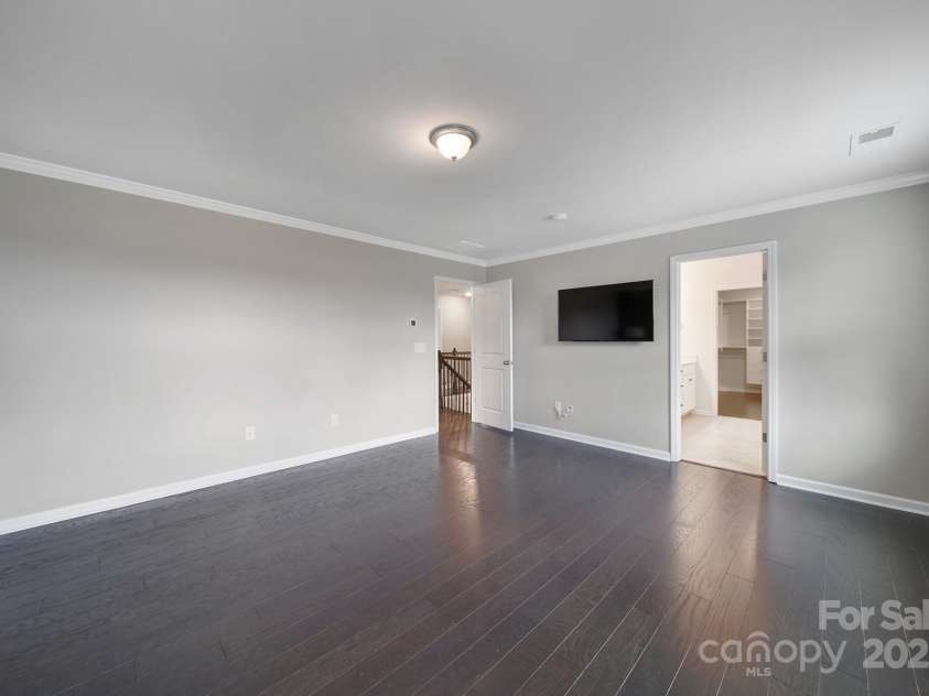 17237 Rider Wood Lane, Charlotte, NC 28278.  MLS# CAR4285511, YatesRealty ID 31201. 