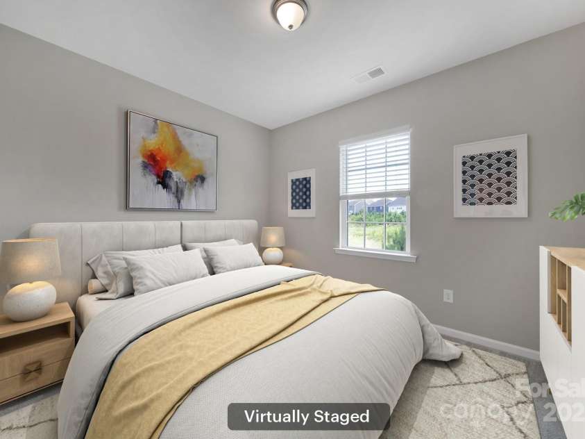 17237 Rider Wood Lane, Charlotte, NC 28278.  MLS# CAR4331462, YatesRealty ID 31201. 