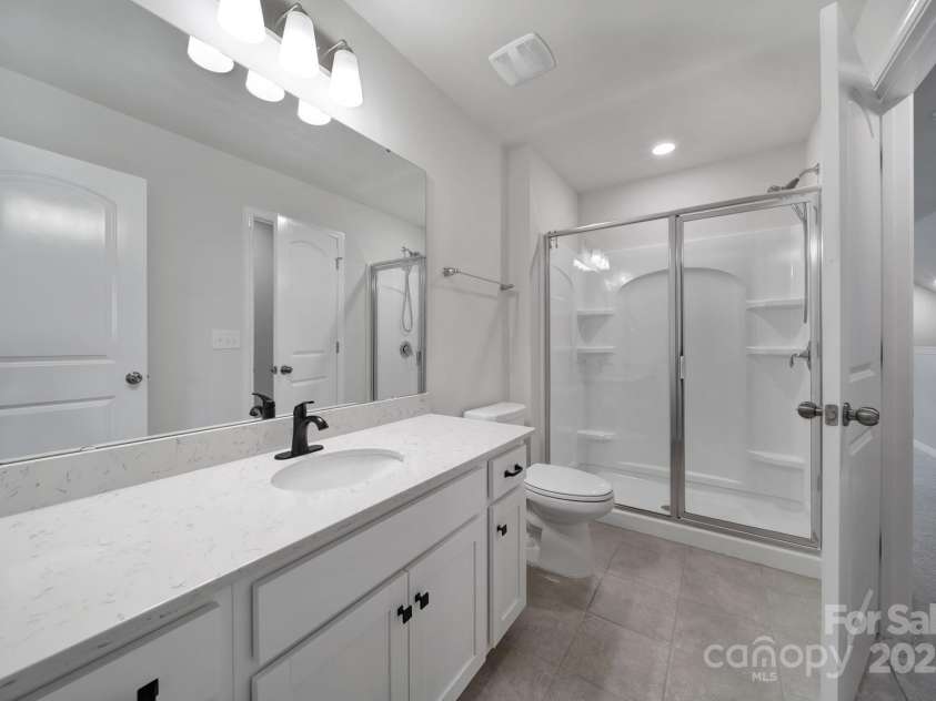 17237 Rider Wood Lane, Charlotte, NC 28278.  MLS# CAR4331462, YatesRealty ID 31201. 