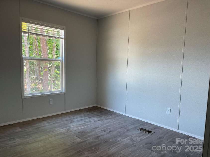 4180 Tallent Road, Morganton, NC 28655.  MLS# CAR4272701, YatesRealty ID 31203. 