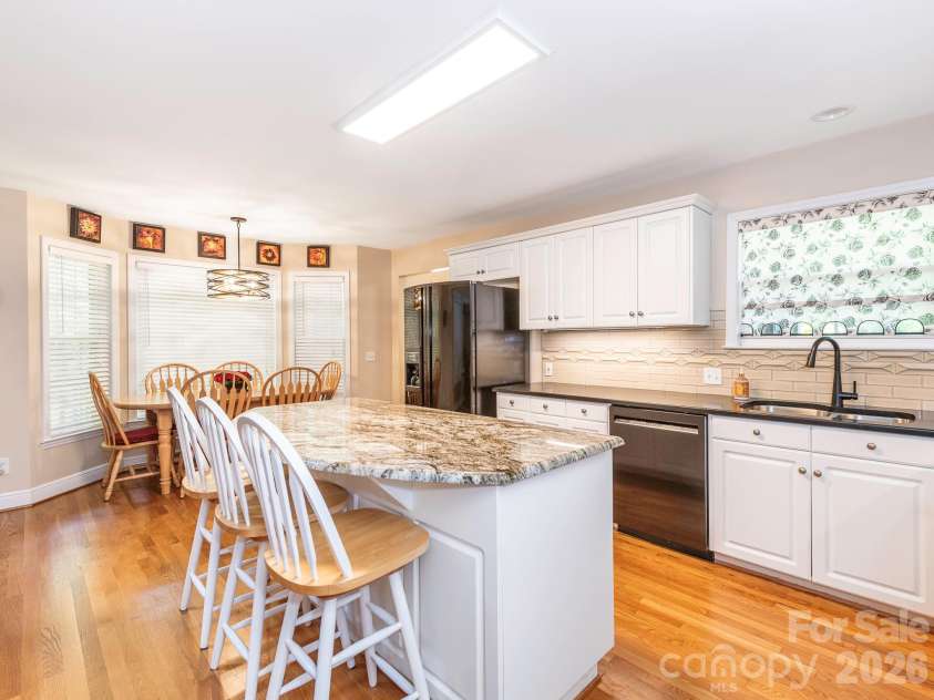 4440 Hucks Road, Charlotte, NC 28269.  MLS# CAR4375835, YatesRealty ID 31203. 