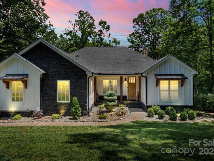 402 Wildlife Road, Troutman, NC 28166.  MLS# CAR4272681, YatesRealty ID 31205. 