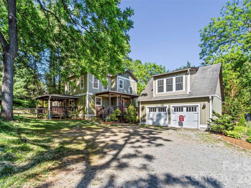 5 Fieldtop Lane, Arden, NC 28704.  MLS# CAR4386658, YatesRealty ID 31206. 