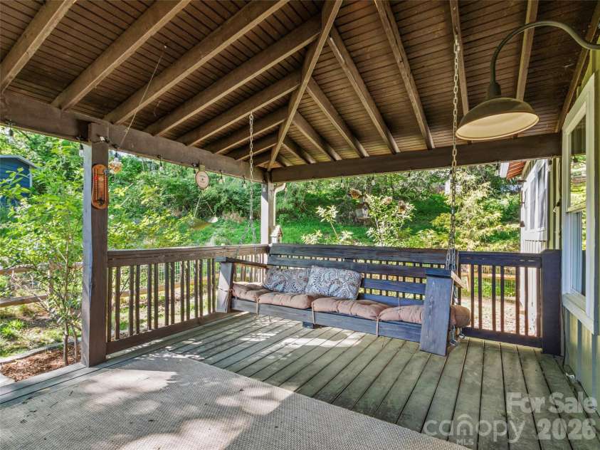 5 Fieldtop Lane, Arden, NC 28704.  MLS# CAR4386658, YatesRealty ID 31206. 