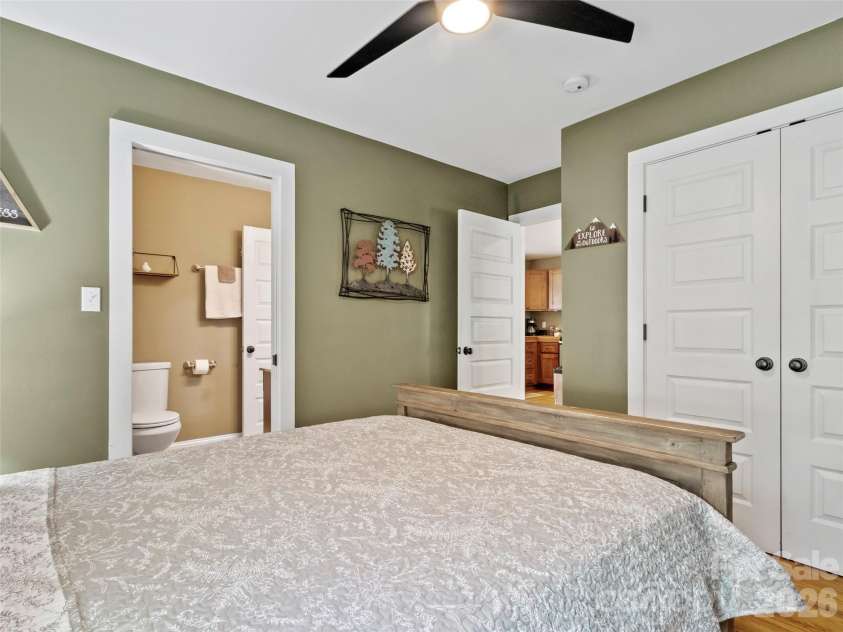 5 Fieldtop Lane, Arden, NC 28704.  MLS# CAR4386658, YatesRealty ID 31206. 