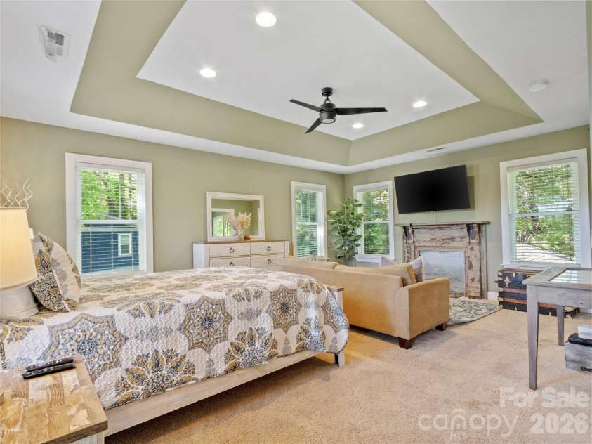 5 Fieldtop Lane, Arden, NC 28704.  MLS# CAR4386658, YatesRealty ID 31206. 
