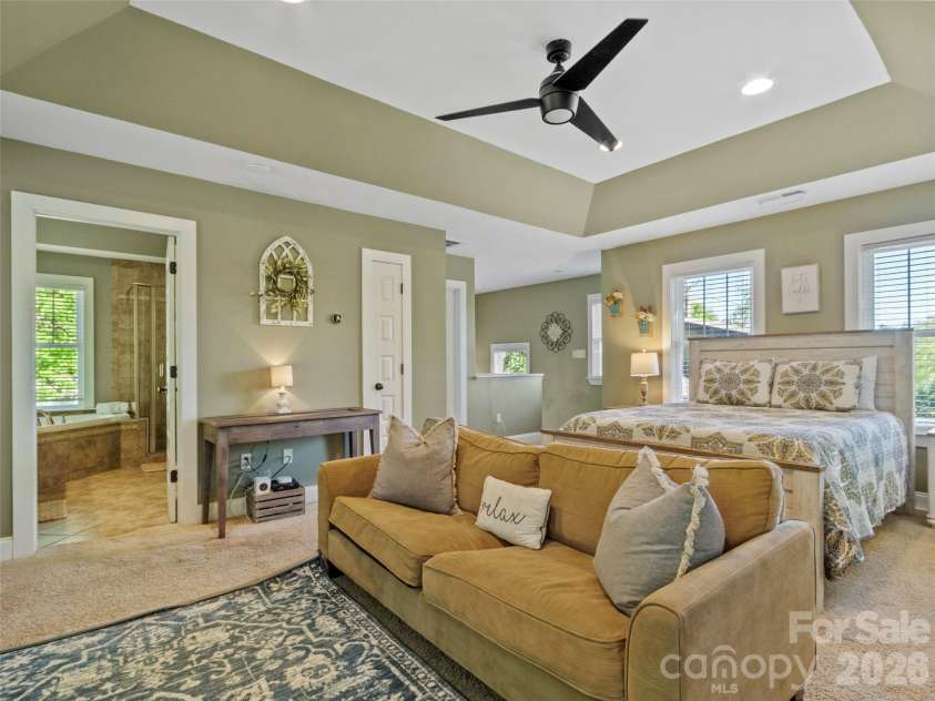 5 Fieldtop Lane, Arden, NC 28704.  MLS# CAR4386658, YatesRealty ID 31206. 