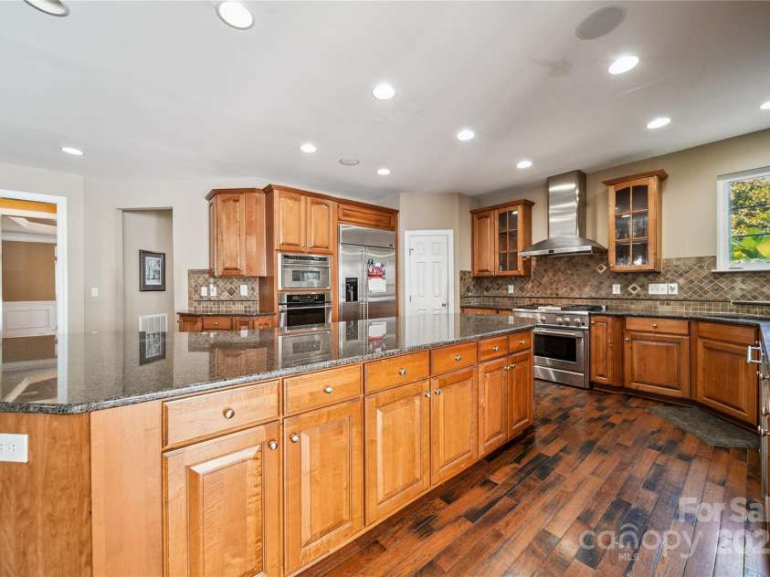107 Wellesley Lane, Mooresville, NC 28115.  MLS# CAR4286240, YatesRealty ID 31207. 