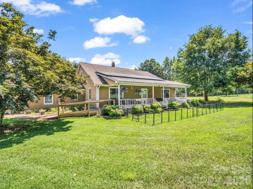 202 Sunset Memorial Road, Forest City, NC 28043.  MLS# CAR4392854, YatesRealty ID 31209. 