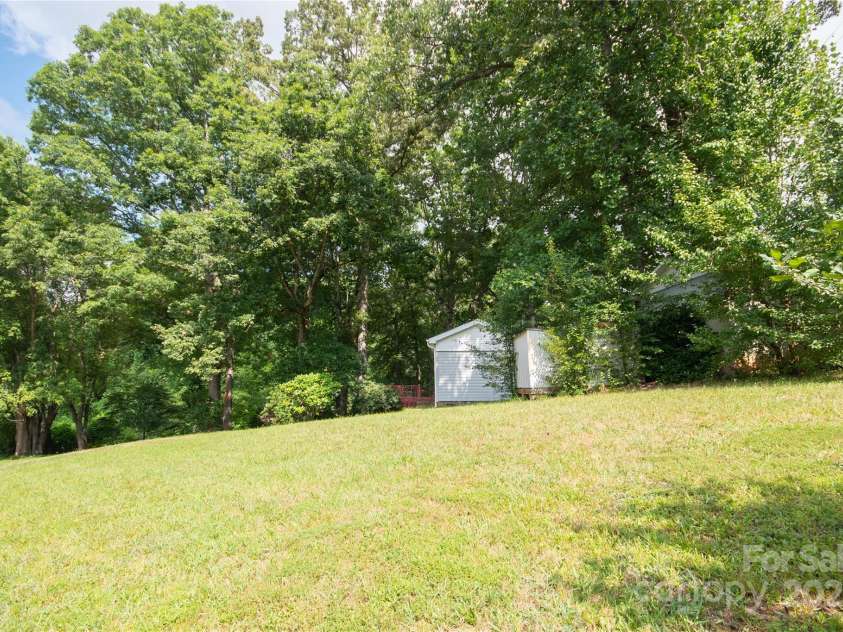 36 & 40 Pat Rogers Road, Franklin, NC 28734.  MLS# CAR4282191, YatesRealty ID 31210. 