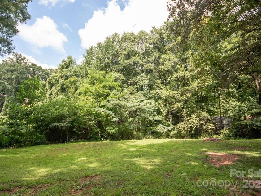 36 & 40 Pat Rogers Road, Franklin, NC 28734.  MLS# CAR4282191, YatesRealty ID 31210. 