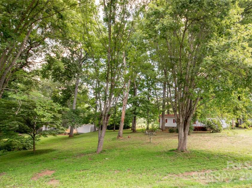 36 & 40 Pat Rogers Road, Franklin, NC 28734.  MLS# CAR4282191, YatesRealty ID 31210. 