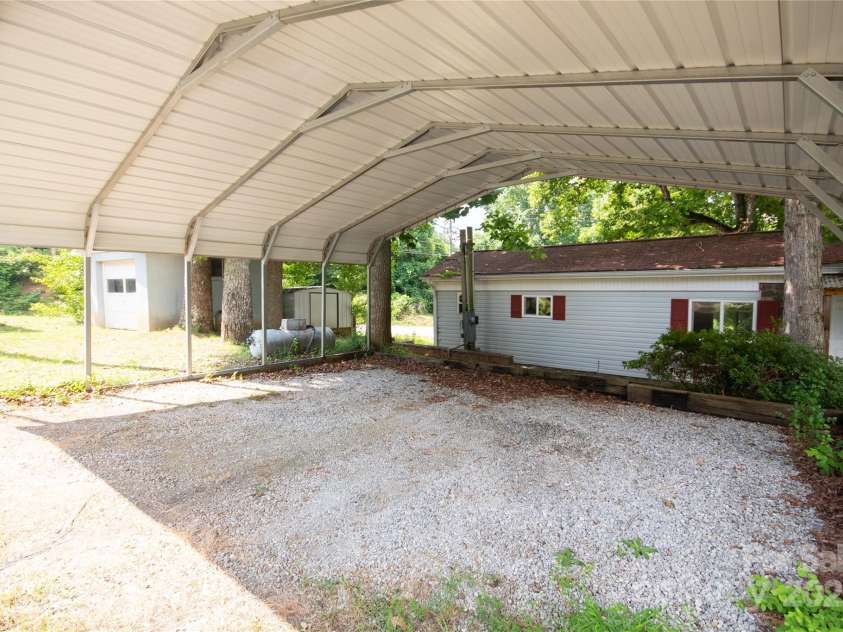 36 & 40 Pat Rogers Road, Franklin, NC 28734.  MLS# CAR4282191, YatesRealty ID 31210. Second Home