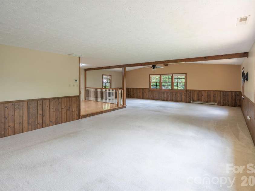 45 Mountain View Avenue, Black Mountain, NC 28711.  MLS# CAR4394810, YatesRealty ID 31210. 