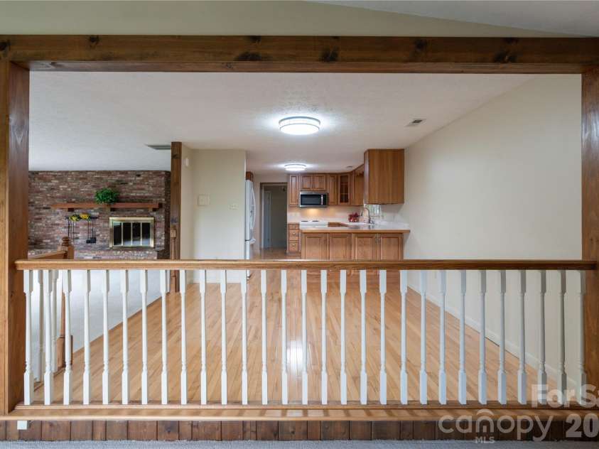 45 Mountain View Avenue, Black Mountain, NC 28711.  MLS# CAR4394810, YatesRealty ID 31210. 