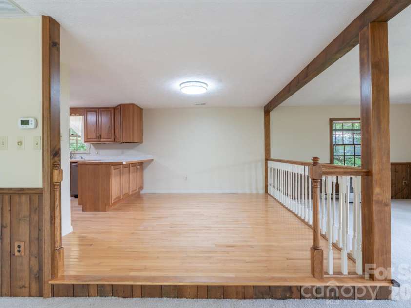 45 Mountain View Avenue, Black Mountain, NC 28711.  MLS# CAR4394810, YatesRealty ID 31210. 