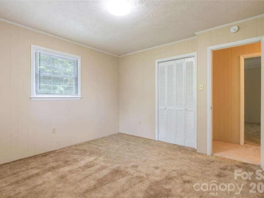 45 Mountain View Avenue, Black Mountain, NC 28711.  MLS# CAR4394810, YatesRealty ID 31210. Bedroom 1