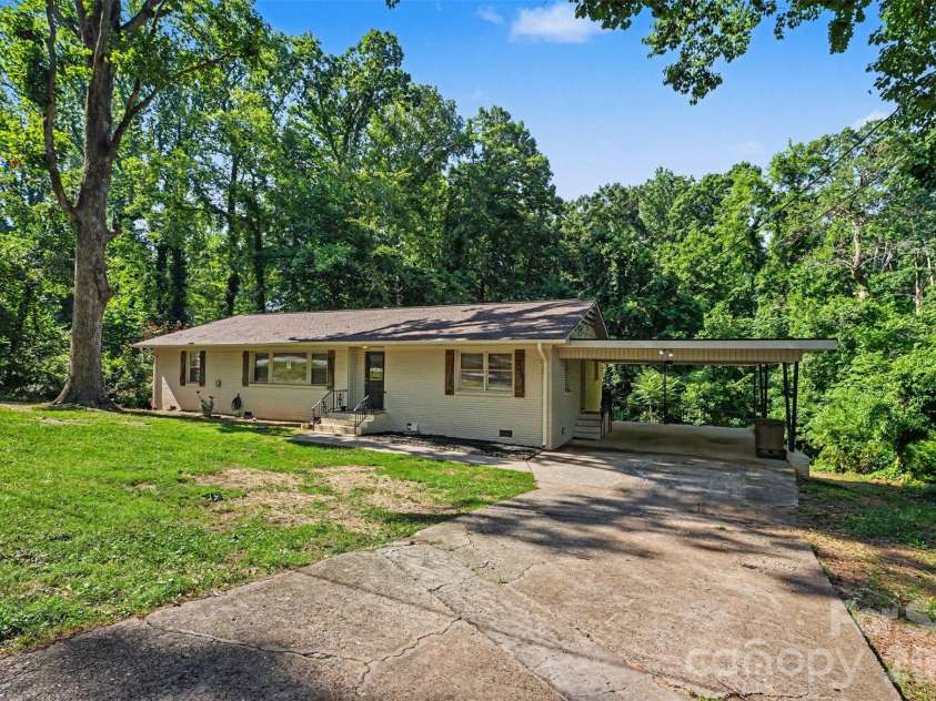 1003 Sumter Street, Shelby, NC 28150.  MLS# CAR4394841, YatesRealty ID 31211. 