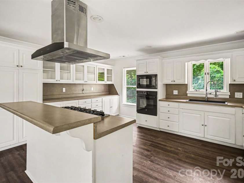 1003 Sumter Street, Shelby, NC 28150.  MLS# CAR4394841, YatesRealty ID 31211. Kitchen