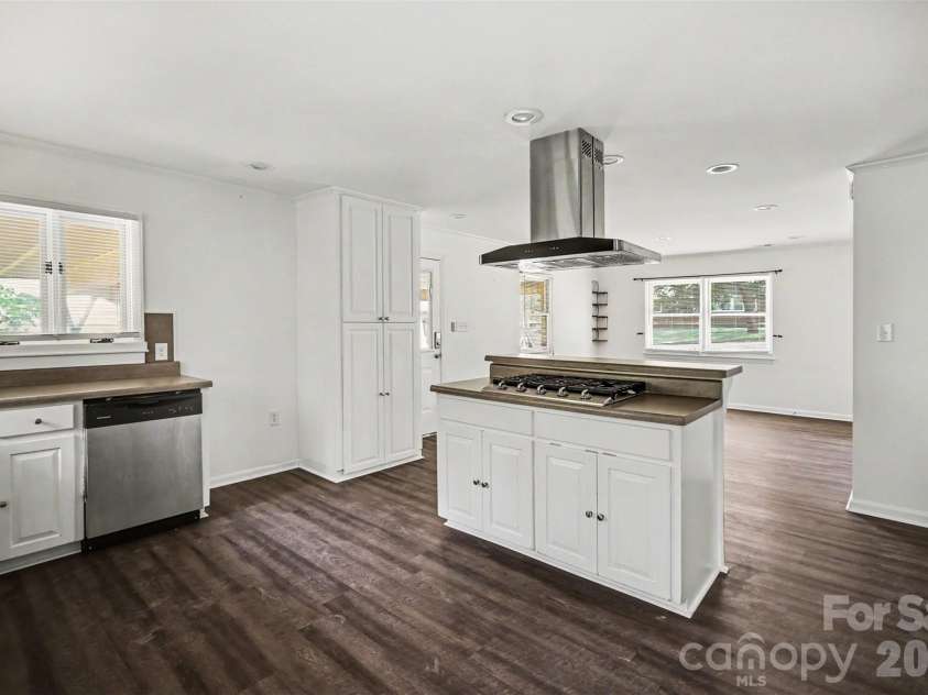 1003 Sumter Street, Shelby, NC 28150.  MLS# CAR4394841, YatesRealty ID 31211. Kitchen