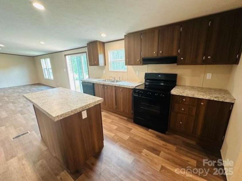 3571 Ken McEntire Road, Lawndale, NC 28090.  MLS# CAR4277085, YatesRealty ID 31211. Kitchen