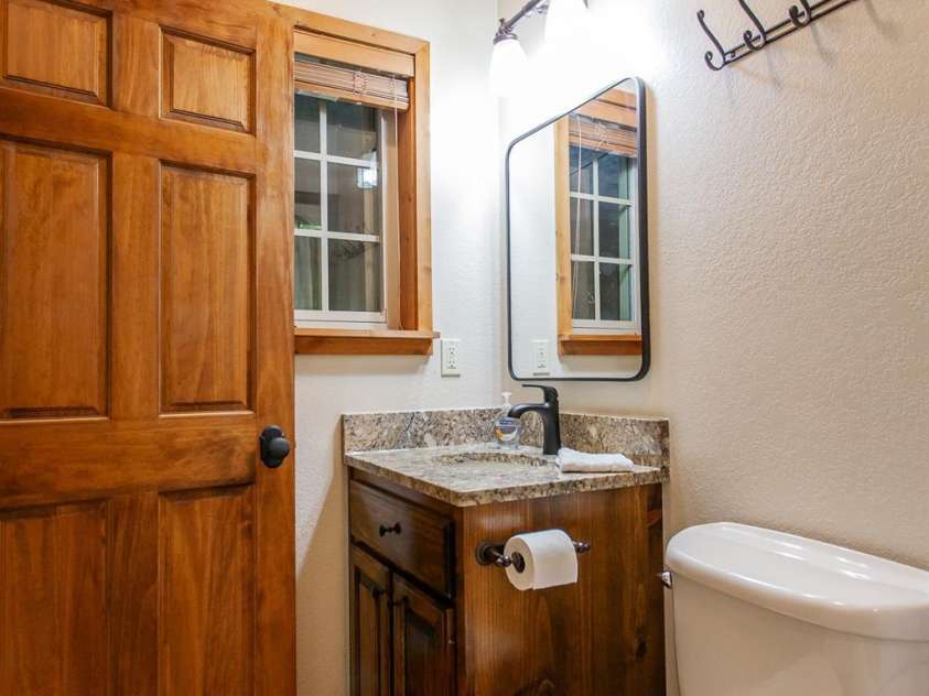 100 Chestnut Oak Ridge, Robbinsville, NC 28056.  MLS# CAR4289111, YatesRealty ID 31212. 