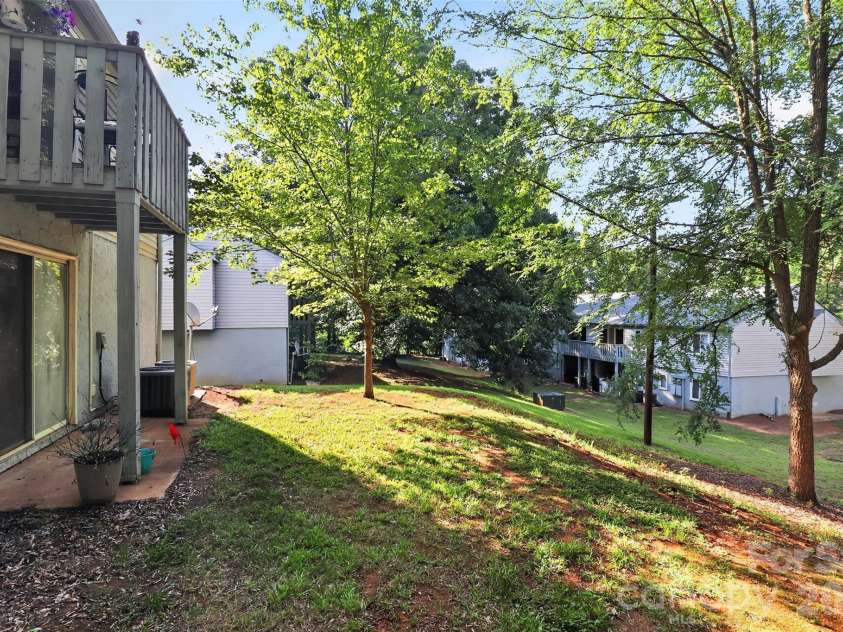 1906 Meadowlark Lane, Charlotte, NC 28210.  MLS# CAR4392020, YatesRealty ID 31213. 