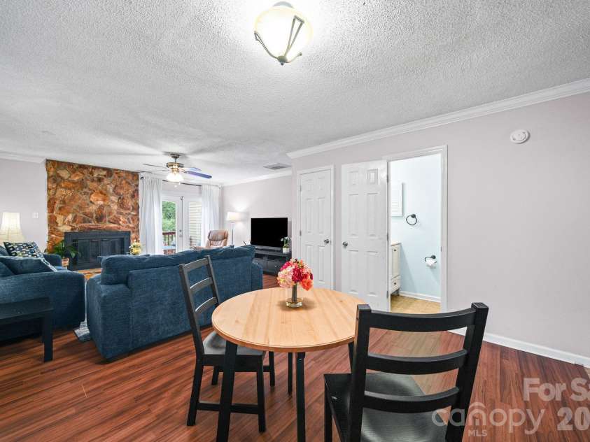 1519 South Point Road, Belmont, NC 28012.  MLS# CAR4394491, YatesRealty ID 31214. 