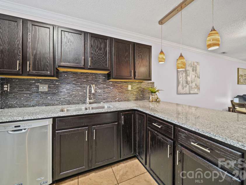 1519 South Point Road, Belmont, NC 28012.  MLS# CAR4394491, YatesRealty ID 31214. 