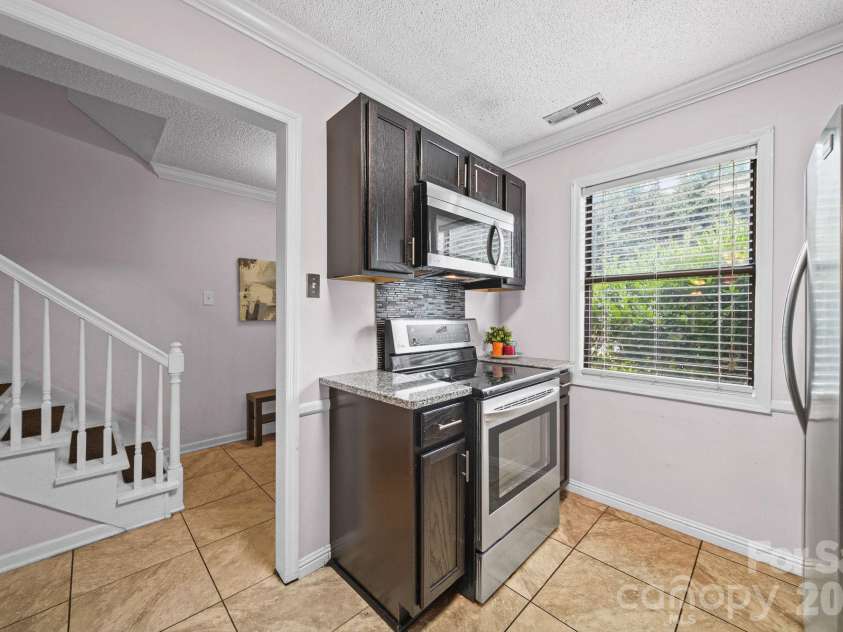 1519 South Point Road, Belmont, NC 28012.  MLS# CAR4394491, YatesRealty ID 31214. 