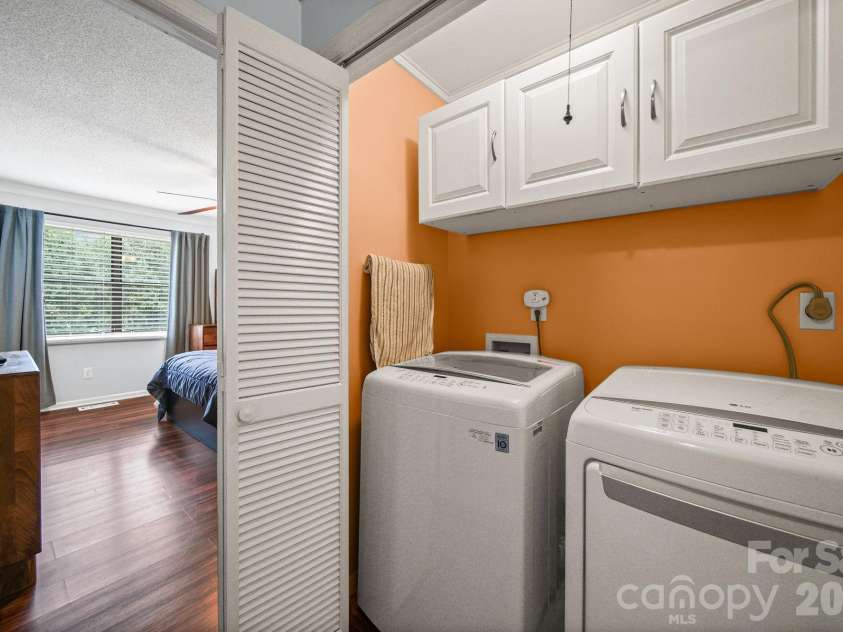 1519 South Point Road, Belmont, NC 28012.  MLS# CAR4394491, YatesRealty ID 31214. 
