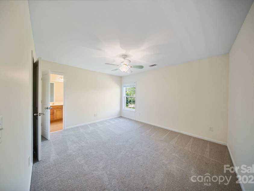 16010 Loch Raven Road, Huntersville, NC 28078.  MLS# CAR4277329, YatesRealty ID 31214. 3rd bedroom