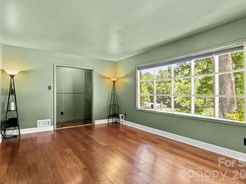 2951 7th Street Drive, Hickory, NC 28601.  MLS# CAR4391431, YatesRealty ID 31215. Front Room